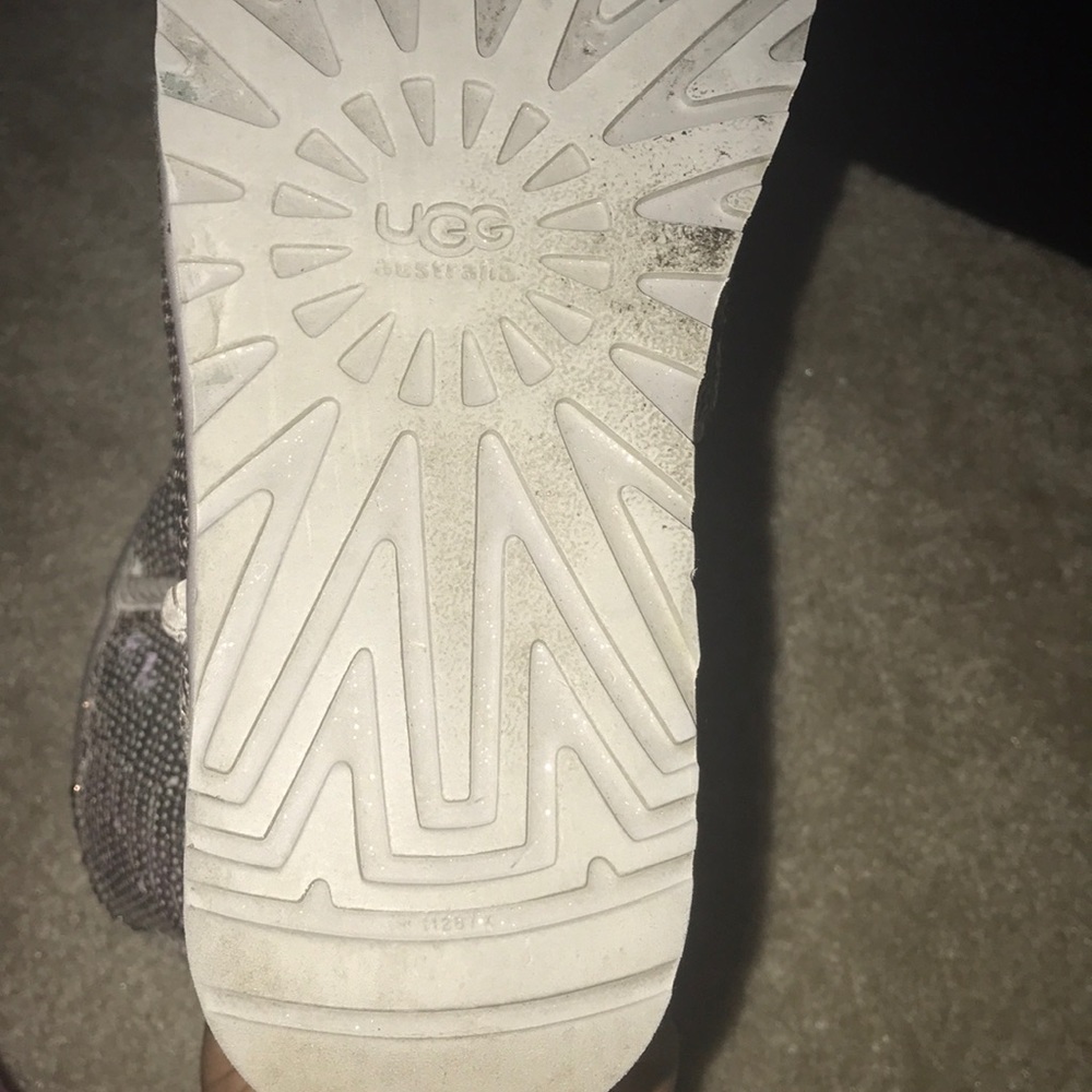 uggs - Picture 4 of 5